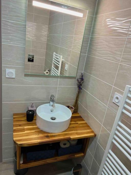 Accueillant T2 Renove Clim Centre Ville Terrasse Brive-la-Gaillarde Eksteriør bilde